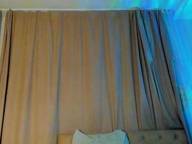 lesyalis live cam on BongaCams