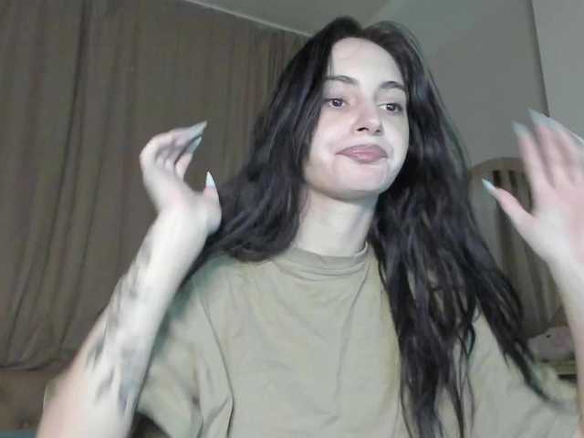 lesyalis live cam on BongaCams