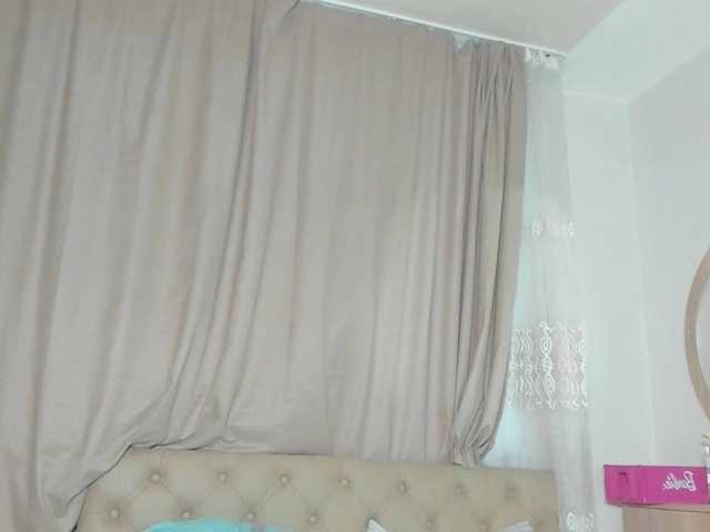 lesyalis live cam on BongaCams
