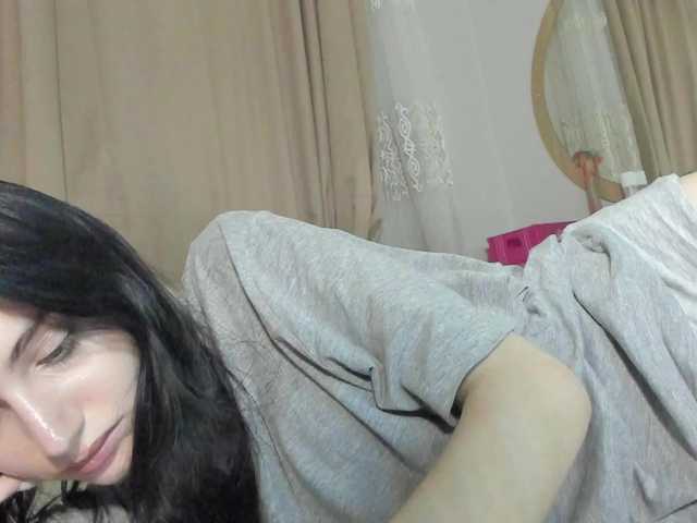 lesyalis live cam on BongaCams