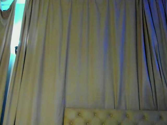 lesyalis live cam on BongaCams
