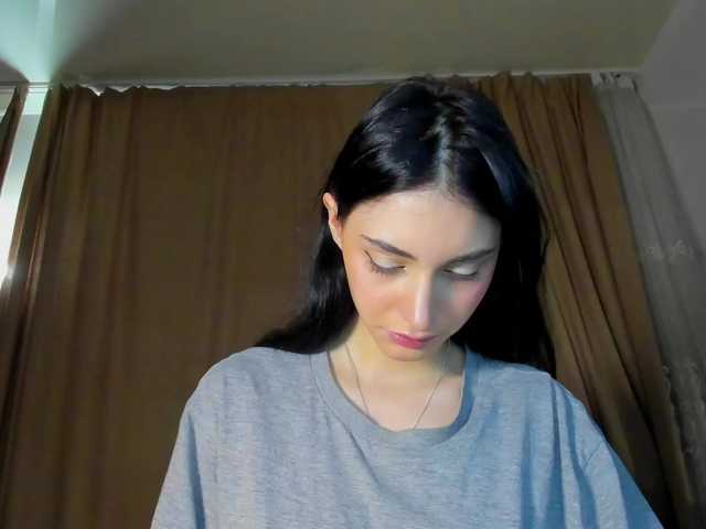 lesyalis live cam on BongaCams