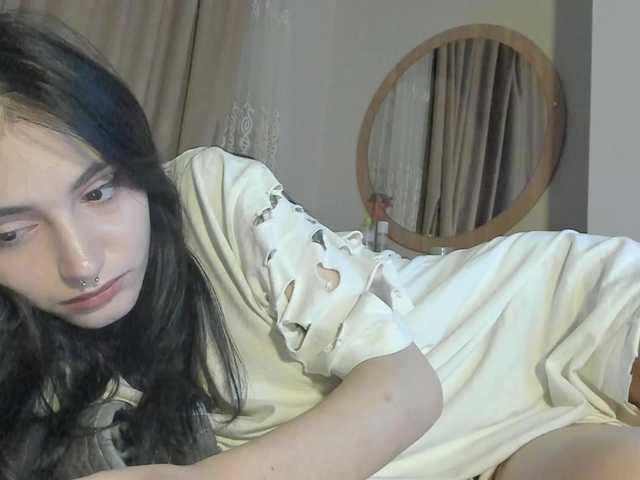lesyalis live cam on BongaCams