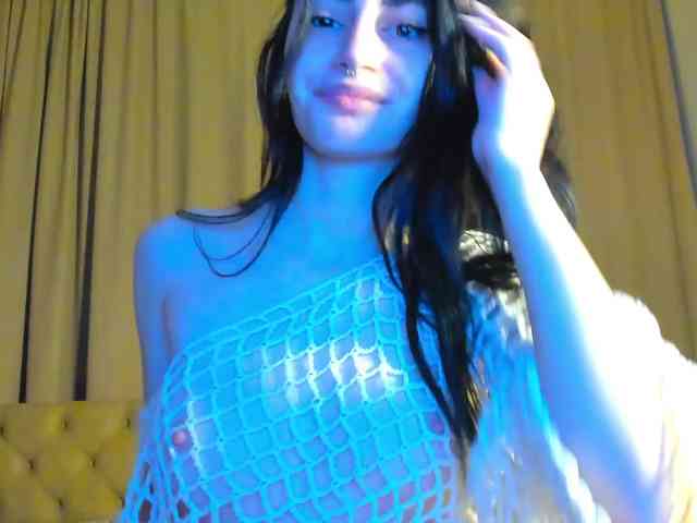 lesyalis Live Webcam on BongaCams