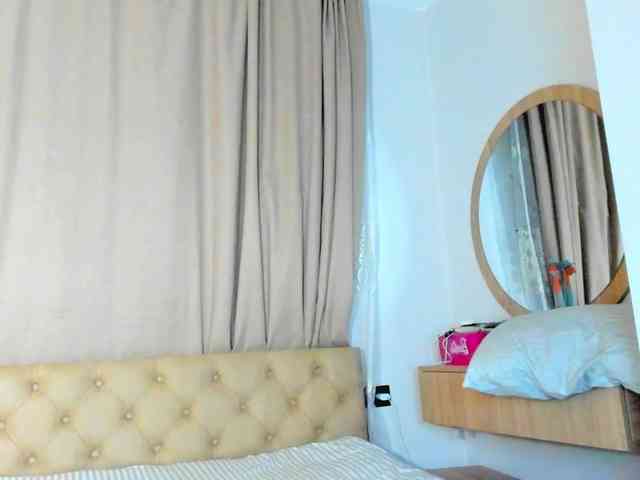 lesyalis's live room