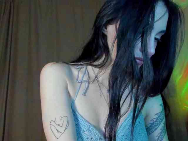 lesyalis Live Webcam on BongaCams