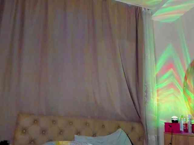 lesyalis Live Webcam on BongaCams