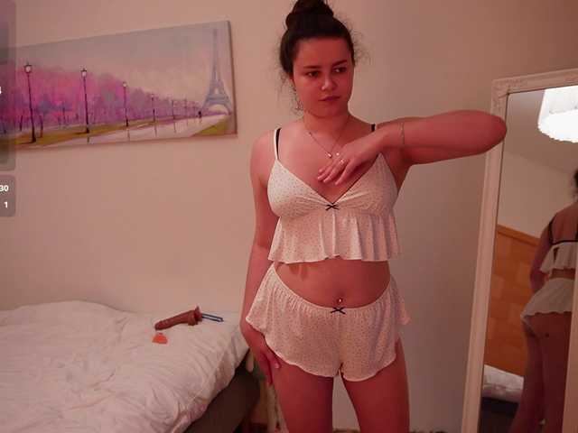 rizzcaprice live cam on BongaCams