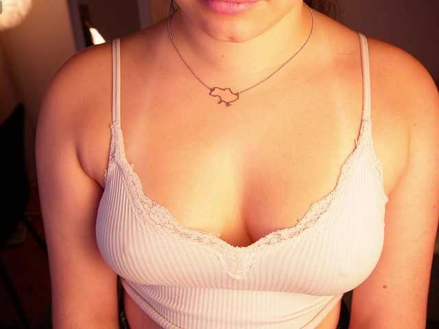 rizzcaprice live cam on BongaCams