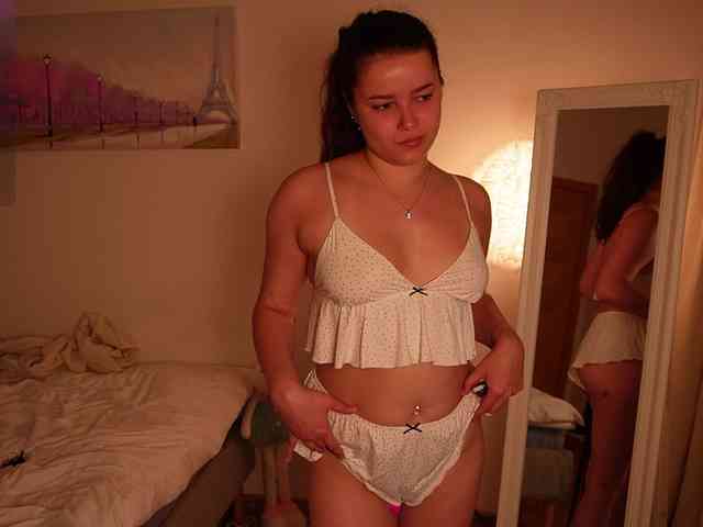 rizzcaprice webcam