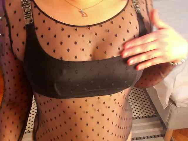 rizzcaprice webcam