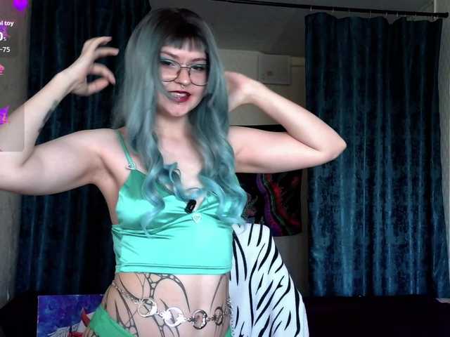BattyGothic02 live cam on BongaCams