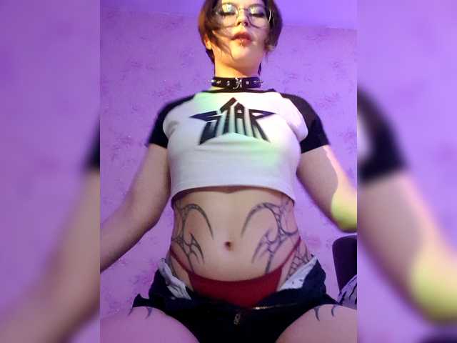 BattyGothic02's BongaCams show and profile