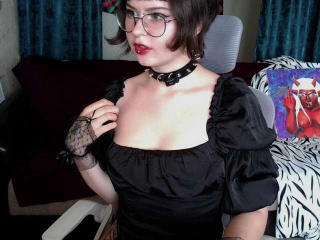 BattyGothic02 live cam on BongaCams