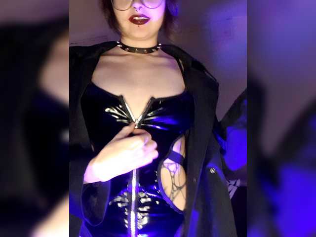 BattyGothic02's BongaCams show and profile