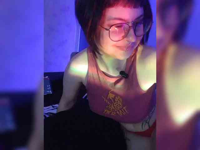 BattyGothic02 webcam