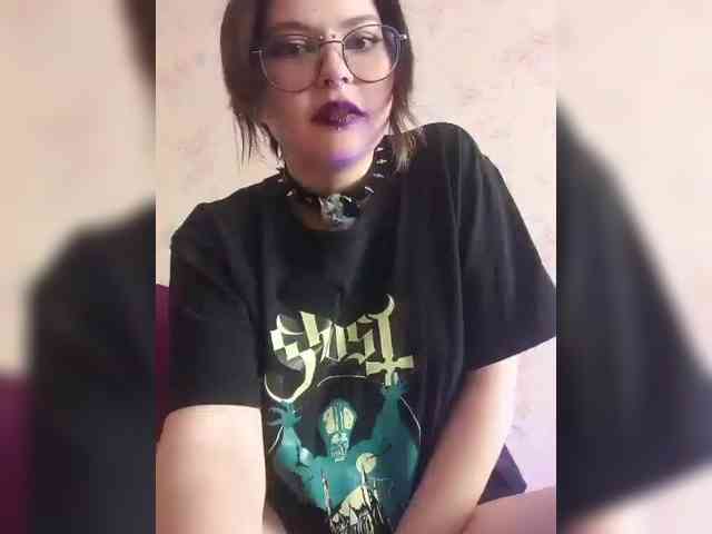 BattyGothic02 webcam