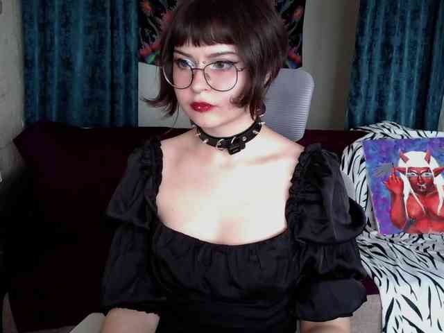 BattyGothic02 webcam