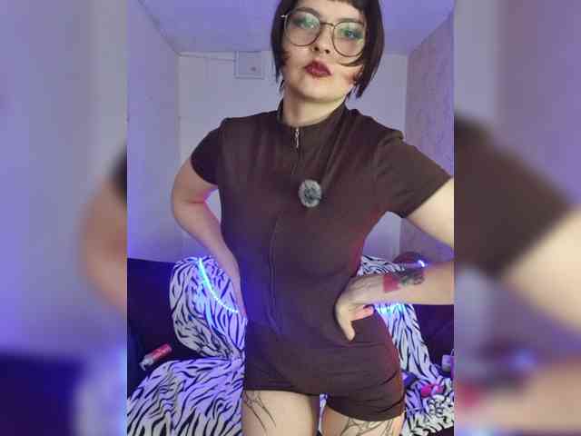 BattyGothic02 webcam