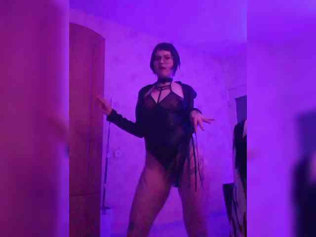 BattyGothic02 webcam