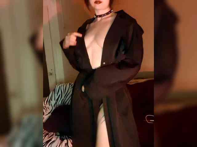 BattyGothic02 webcam