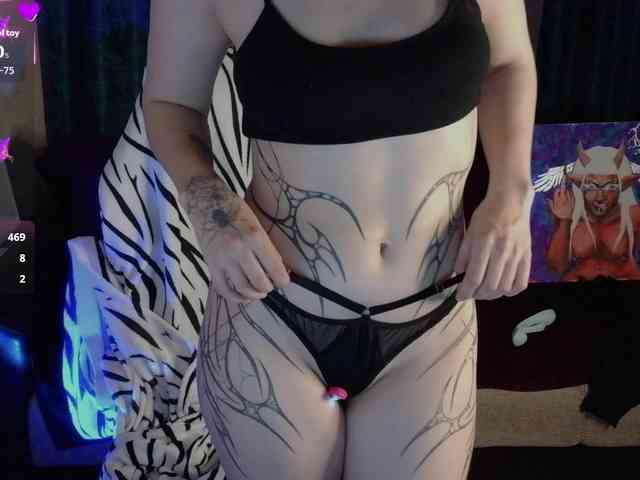 BattyGothic02 webcam