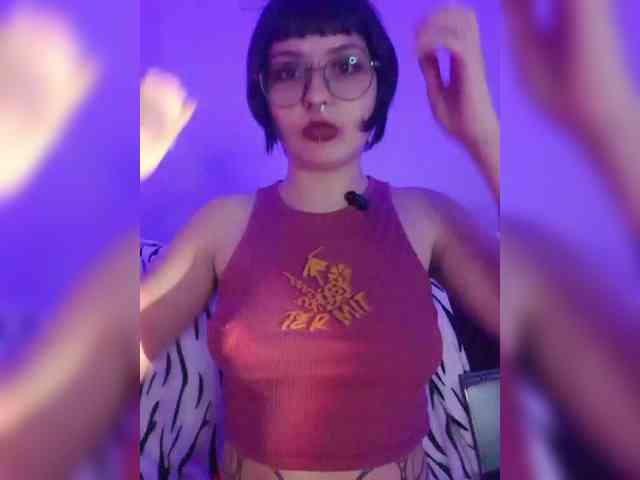 BattyGothic02 webcam