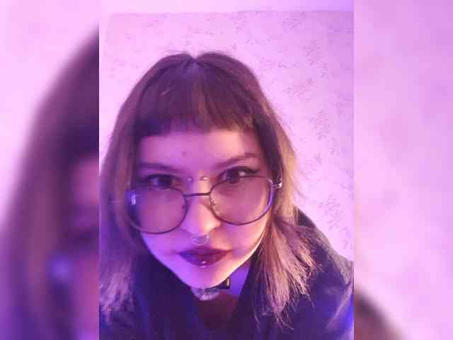 BattyGothic02 webcam