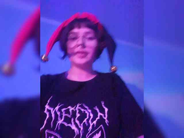 BattyGothic02 webcam