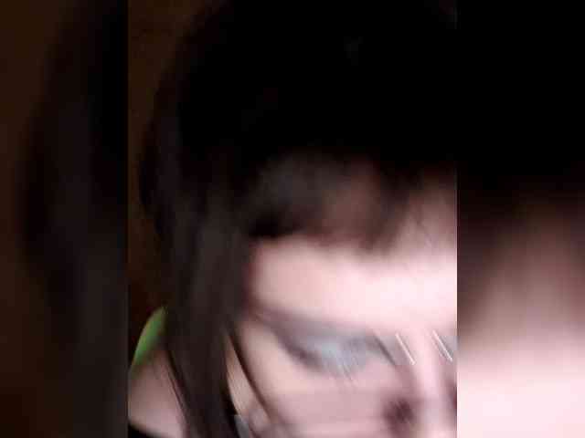 BattyGothic02 webcam