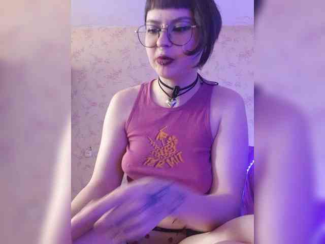 BattyGothic02 webcam
