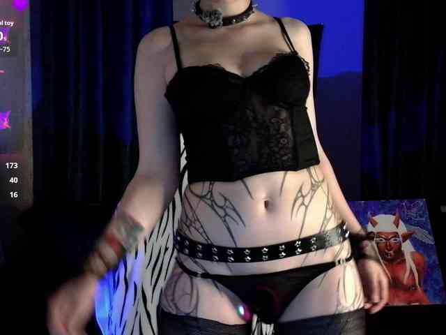 BattyGothic02 webcam