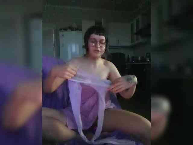 BattyGothic02 webcam