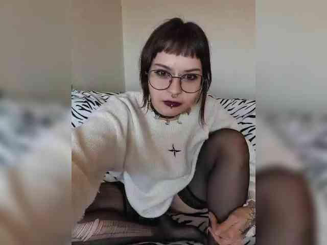 BattyGothic02 webcam