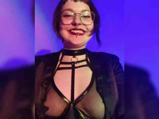 BattyGothic02 webcam