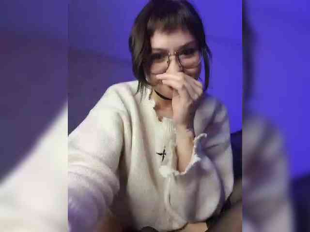 BattyGothic02 webcam