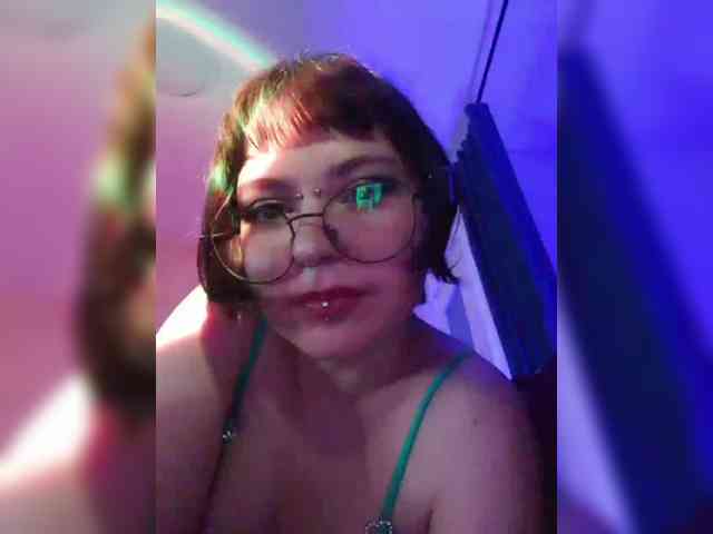BattyGothic02 webcam