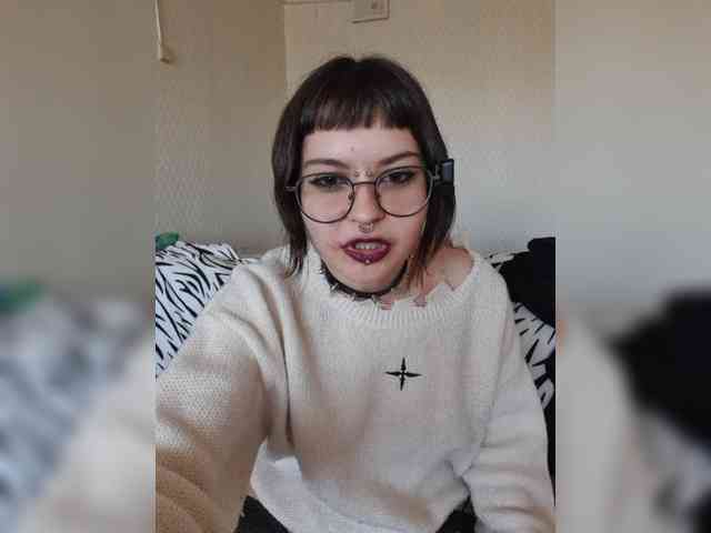 BattyGothic02 webcam