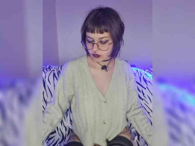 BattyGothic02 webcam
