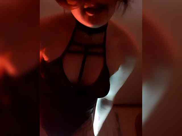 BattyGothic02 webcam