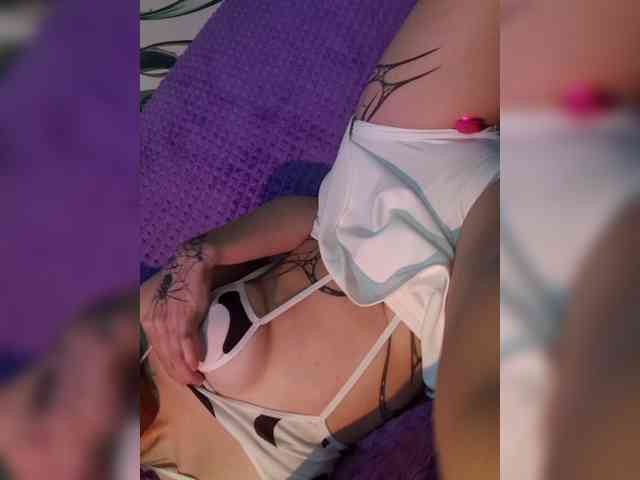 BattyGothic02 webcam