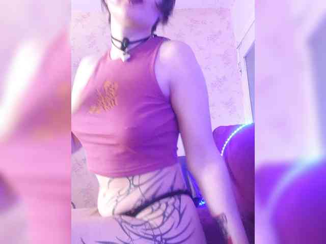 BattyGothic02 webcam