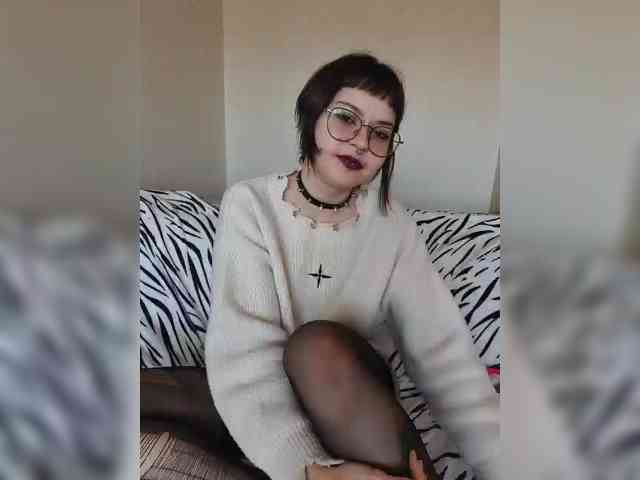 BattyGothic02 webcam