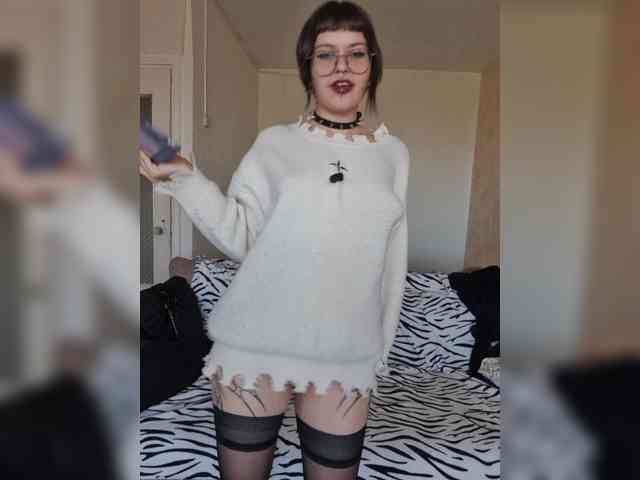 BattyGothic02 webcam