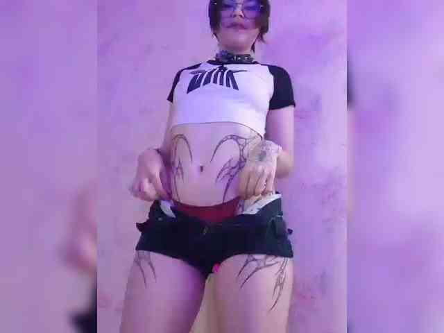 BattyGothic02 webcam