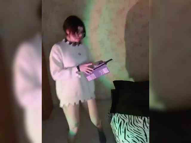 BattyGothic02 webcam