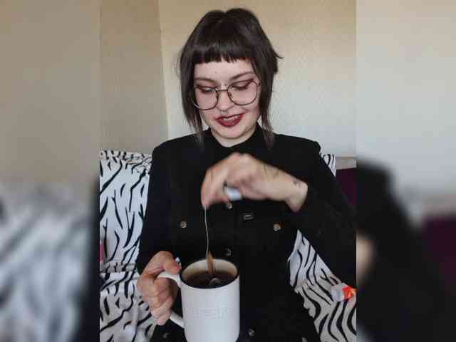 BattyGothic02 webcam