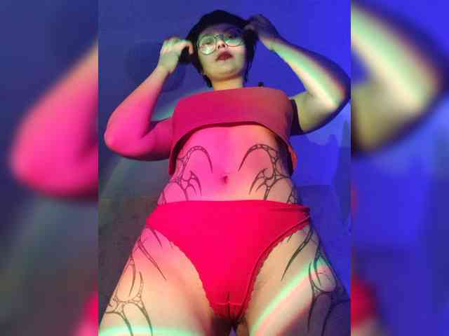 BattyGothic02 webcam