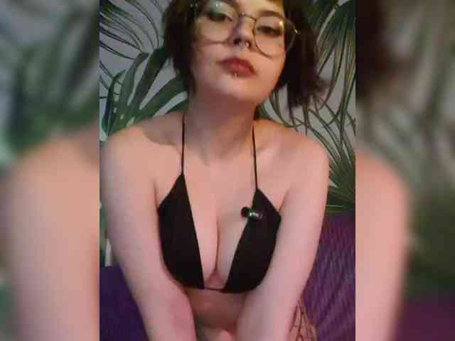BattyGothic02 webcam
