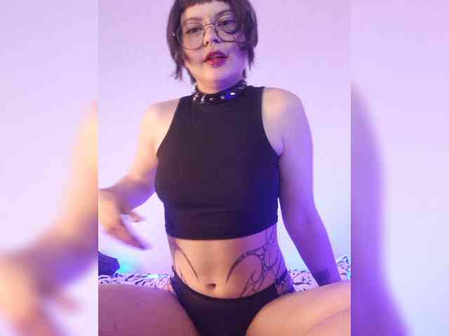 BattyGothic02 webcam